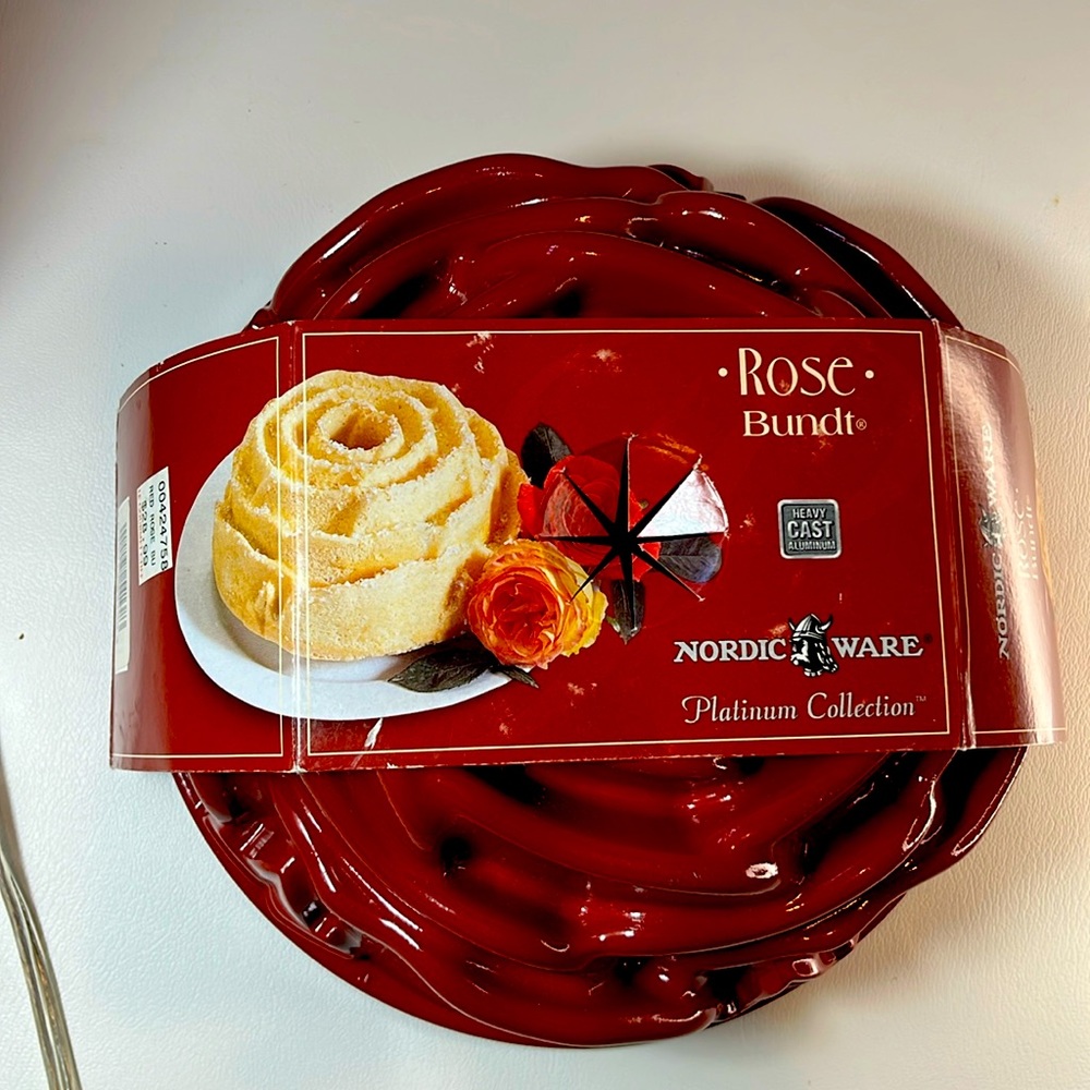 Nordic Ware Rose Bundt Pan Red NEW Platinum Collection Bakeware Cast Aluminum